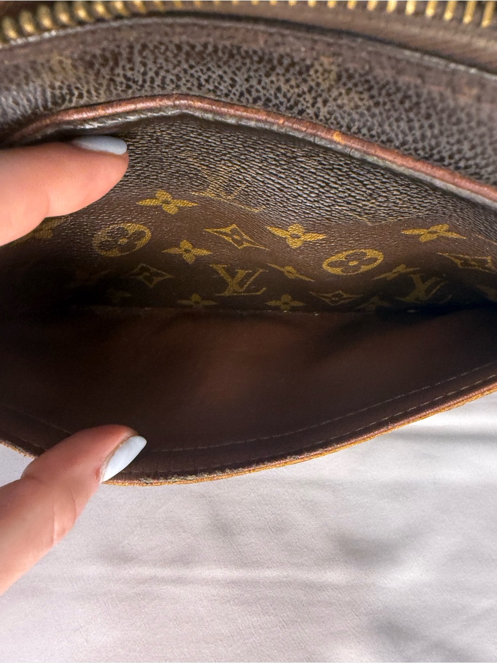 Louis Vuitton Brown Monogram Compiegne Clutch Bag - Picture 5 of 9